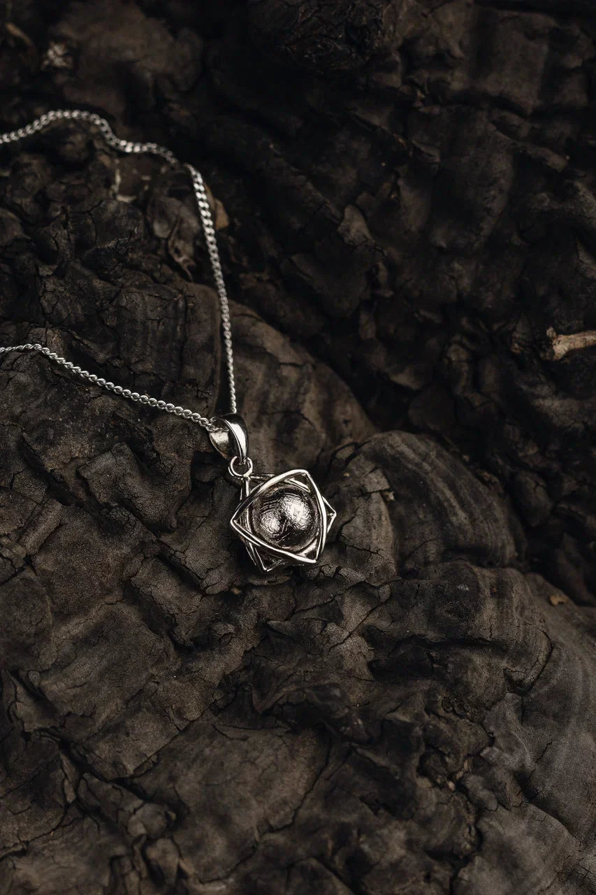 Muonionalusta Meteorite Shooting Star pendant